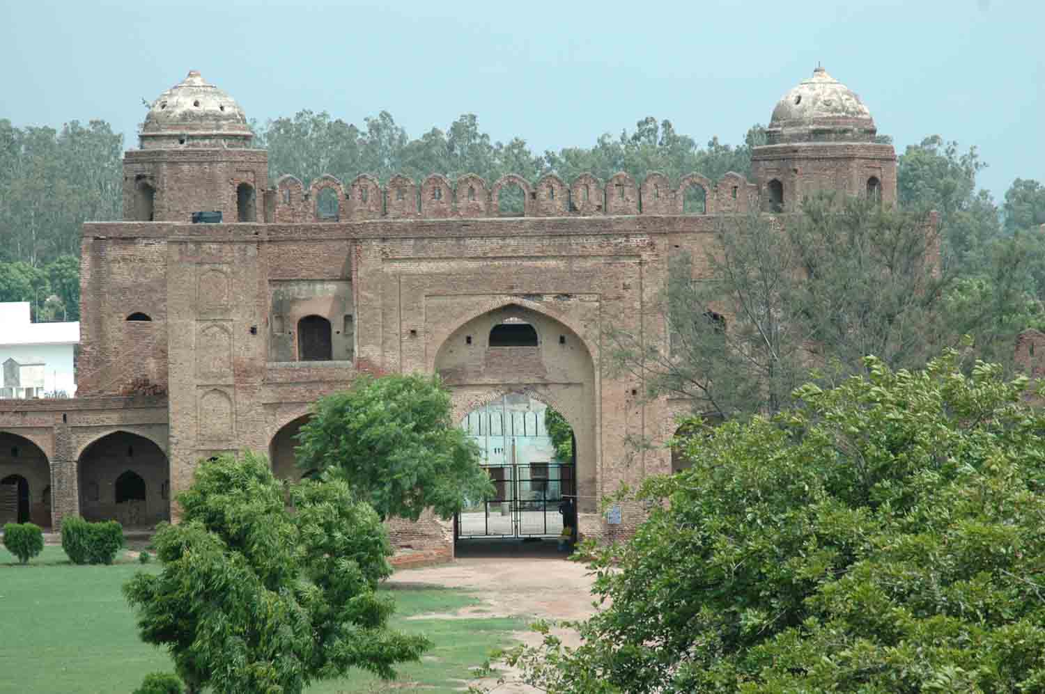 Sarai Doraha complex, Doraha (GT Road)
