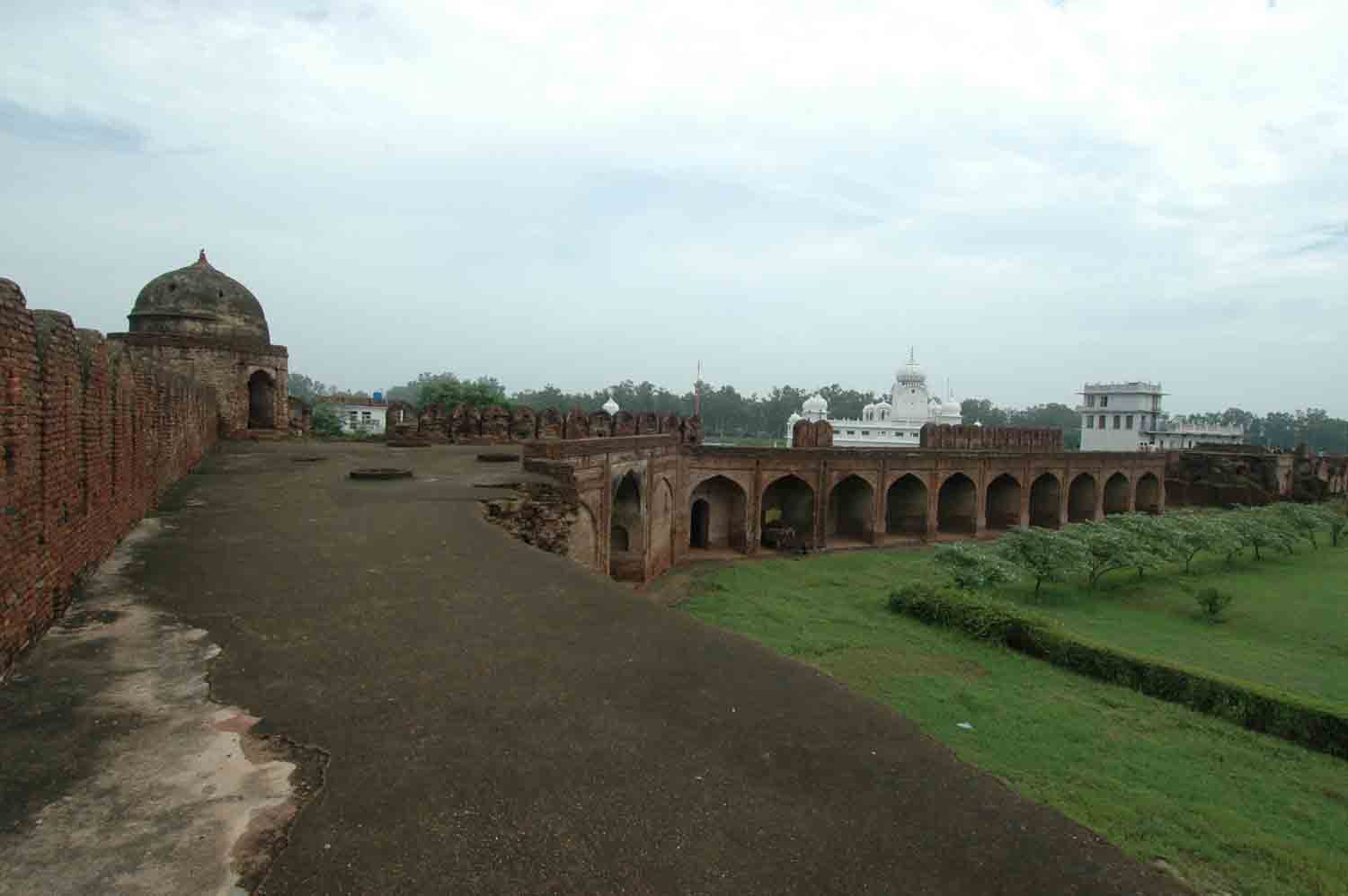 Sarai Doraha complex, Doraha (GT Road)