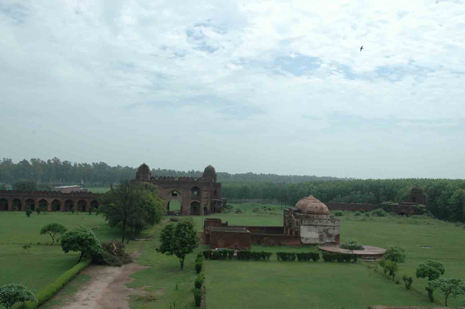Sarai Doraha complex, Doraha (GT Road)