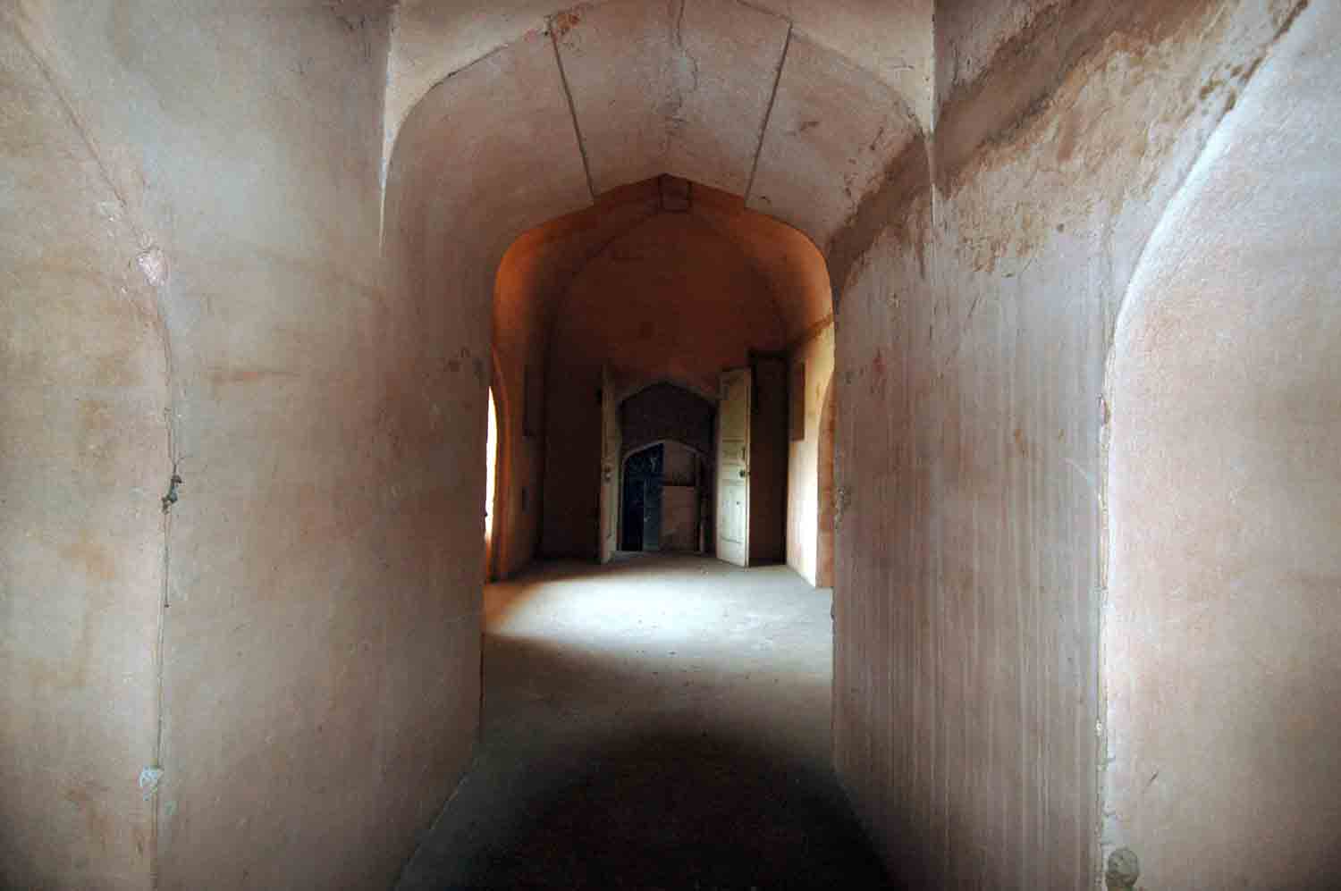 Sarai Doraha complex, Doraha (GT Road)
