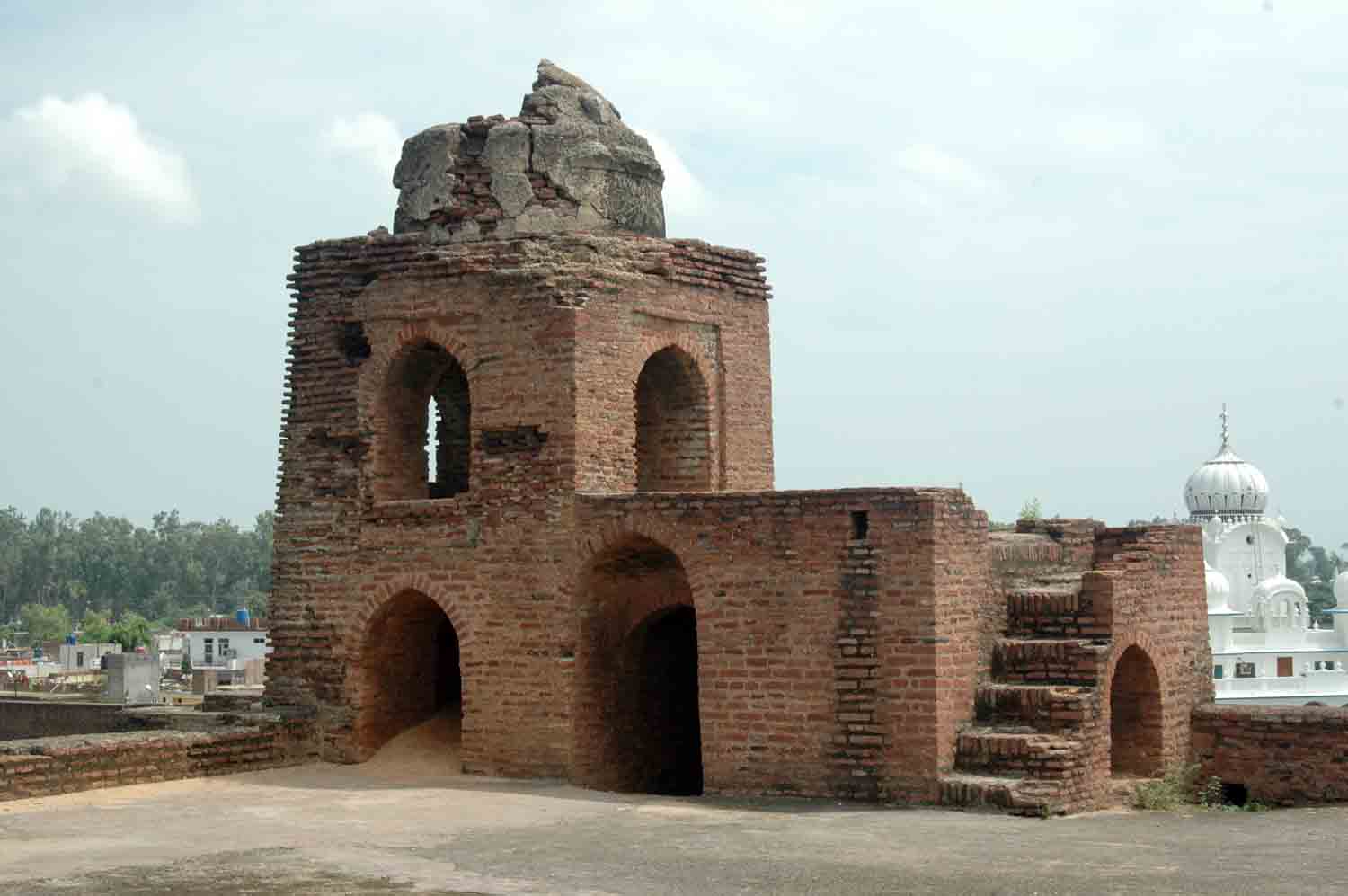Sarai Doraha complex, Doraha (GT Road)