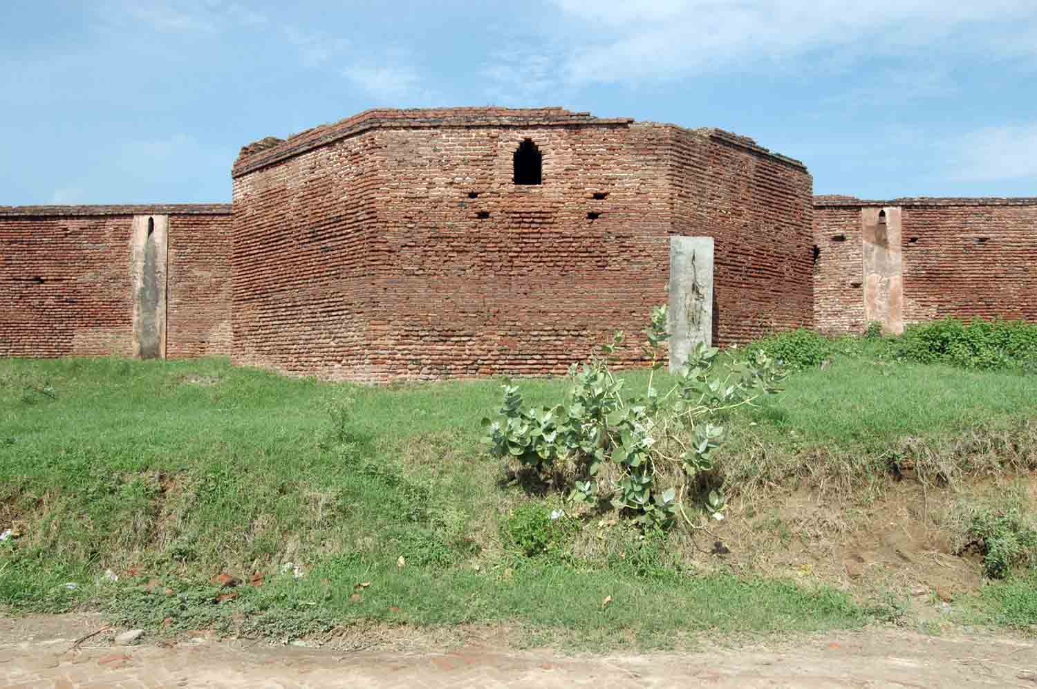 Sarai Doraha complex, Doraha (GT Road)