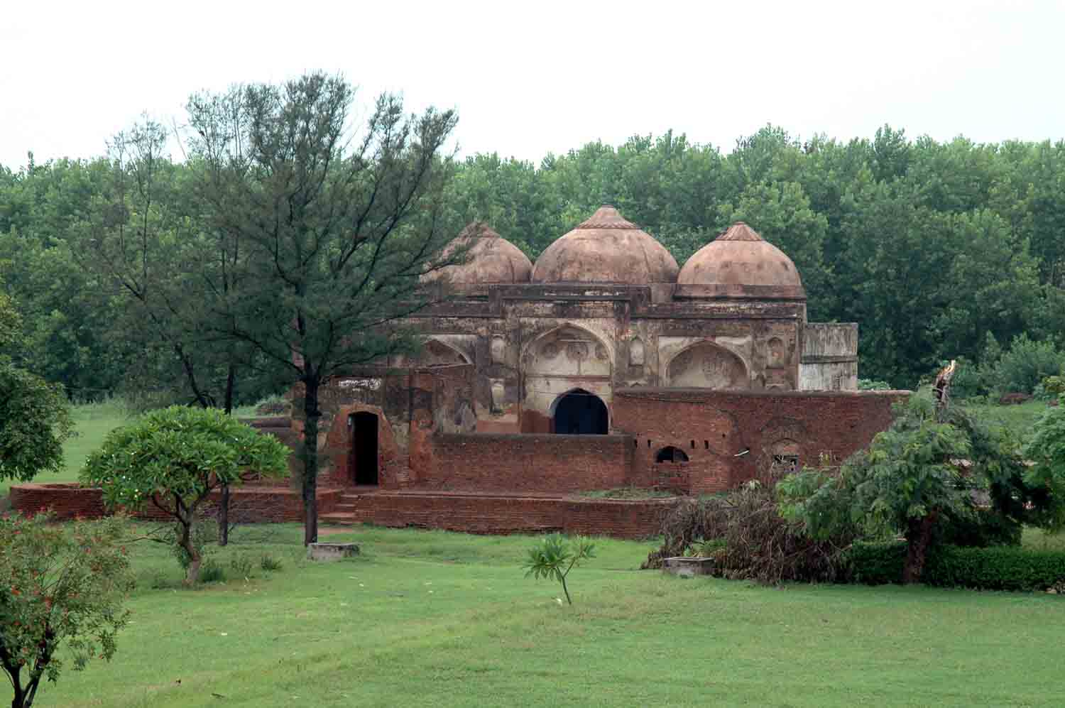 Sarai Doraha complex, Doraha (GT Road)