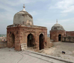 Mosque and Mughal Sarai, Fatehabad
