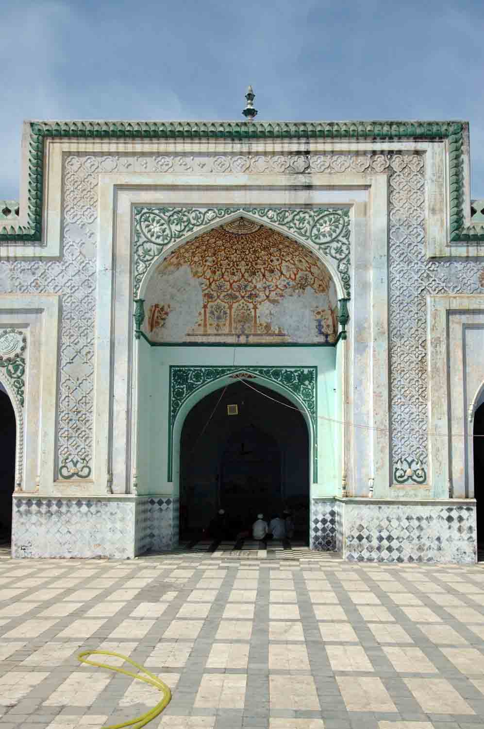 Mosque and Mughal Sarai, Fatehabad