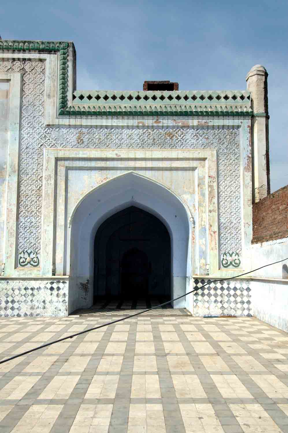 Mosque and Mughal Sarai, Fatehabad