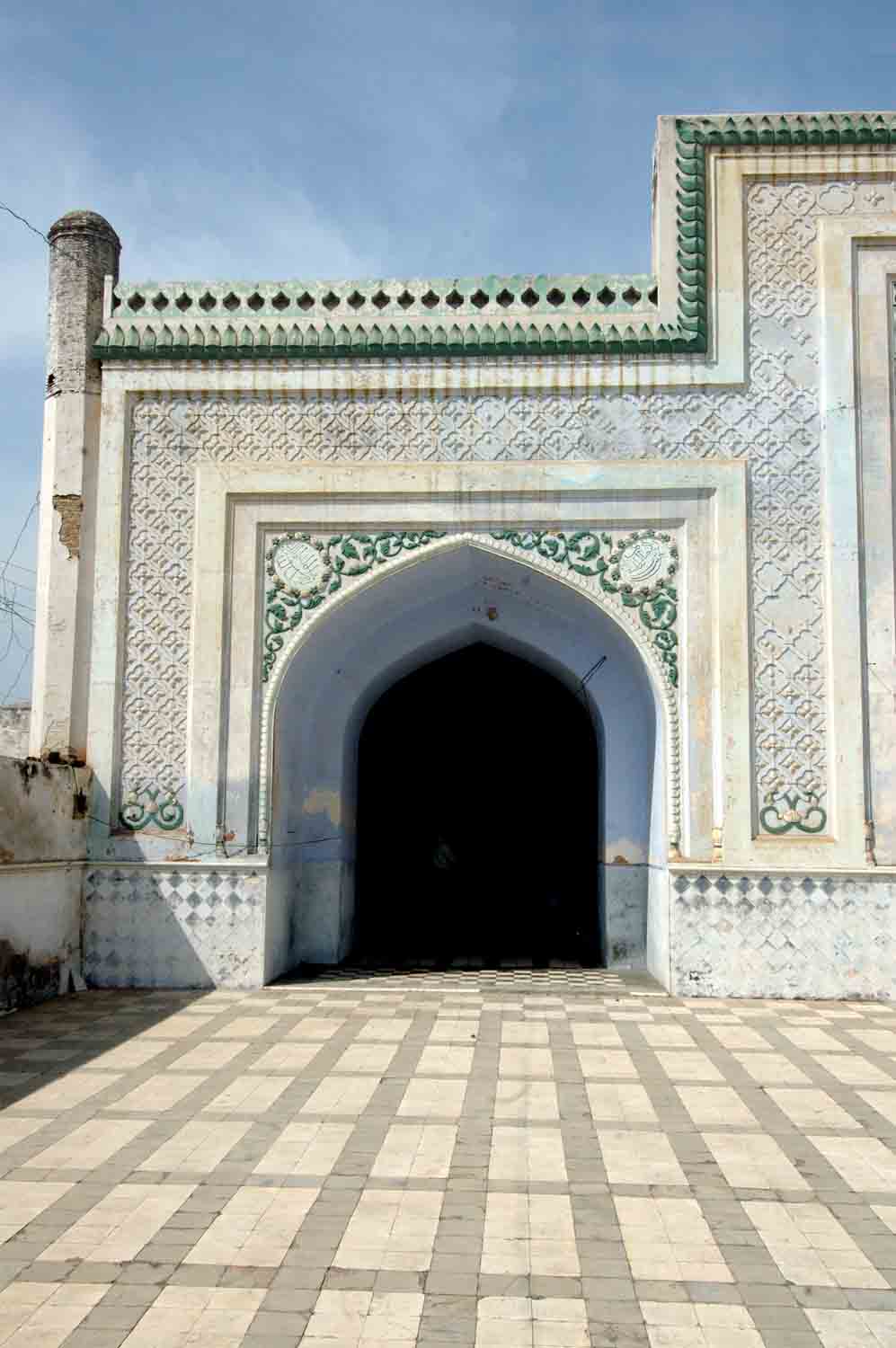 Mosque and Mughal Sarai, Fatehabad