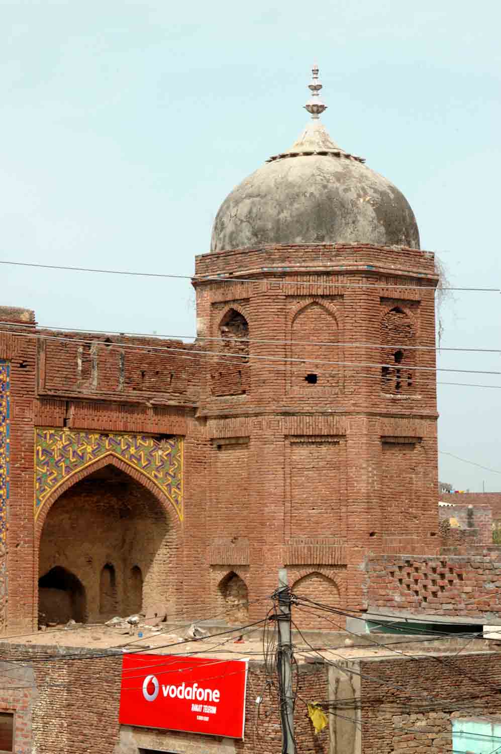 Mosque and Mughal Sarai, Fatehabad