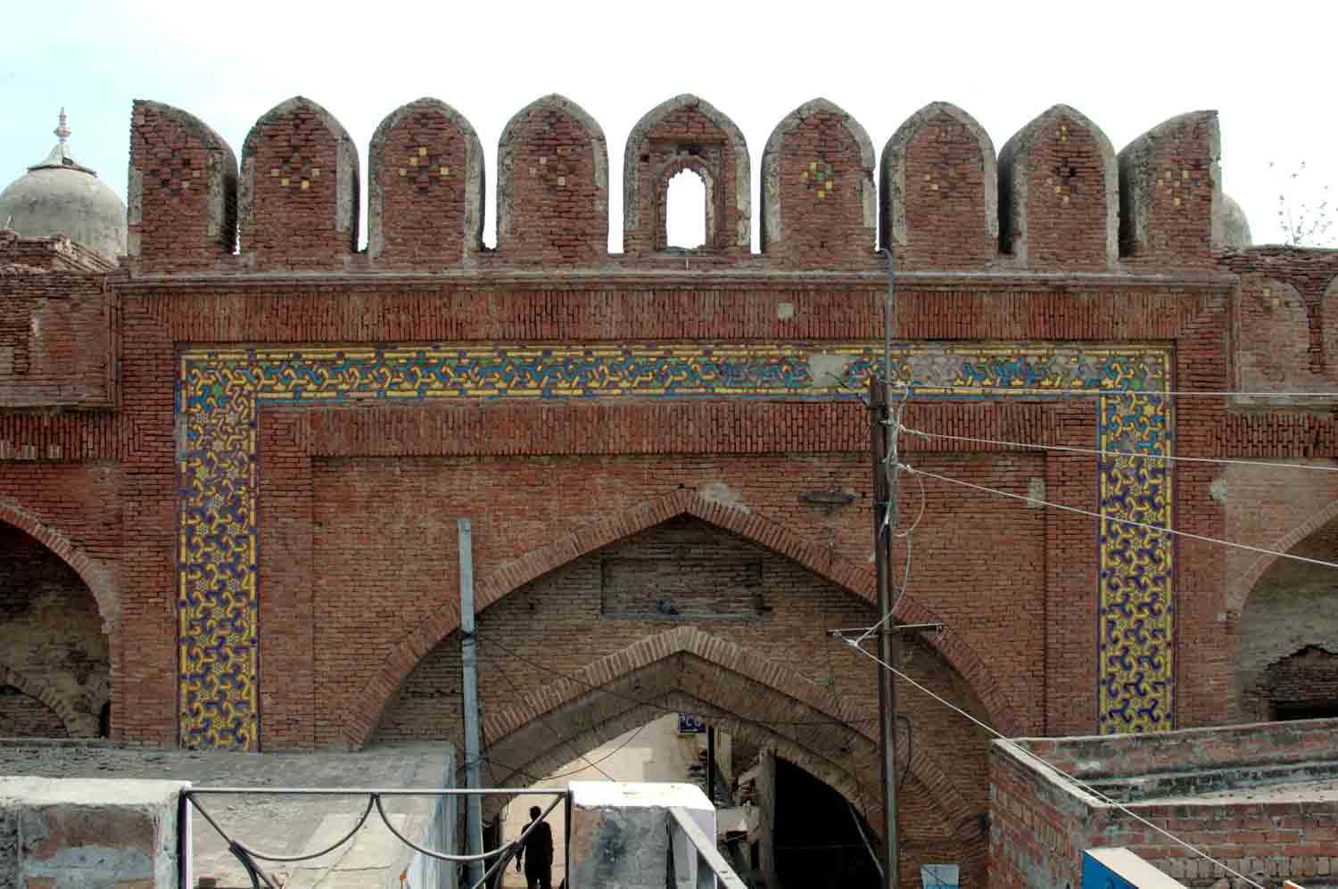 Mosque and Mughal Sarai, Fatehabad