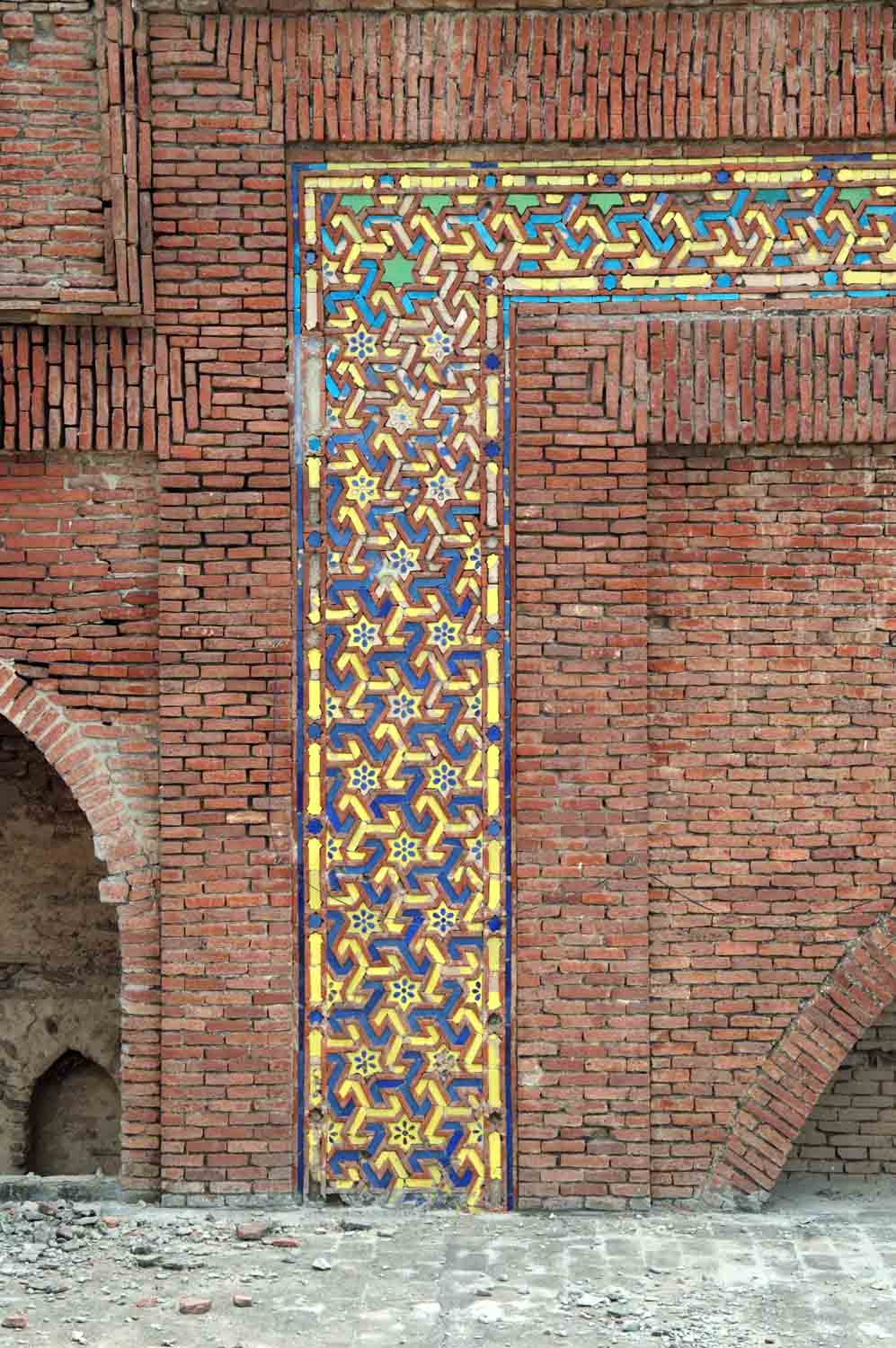 Mosque and Mughal Sarai, Fatehabad