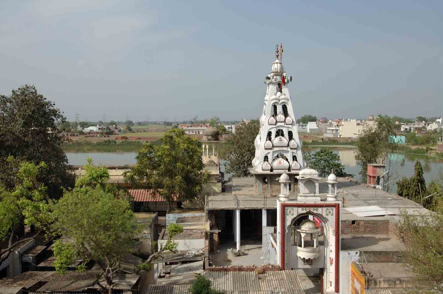 Baradari, Rangmahal & Tank, Nakodar