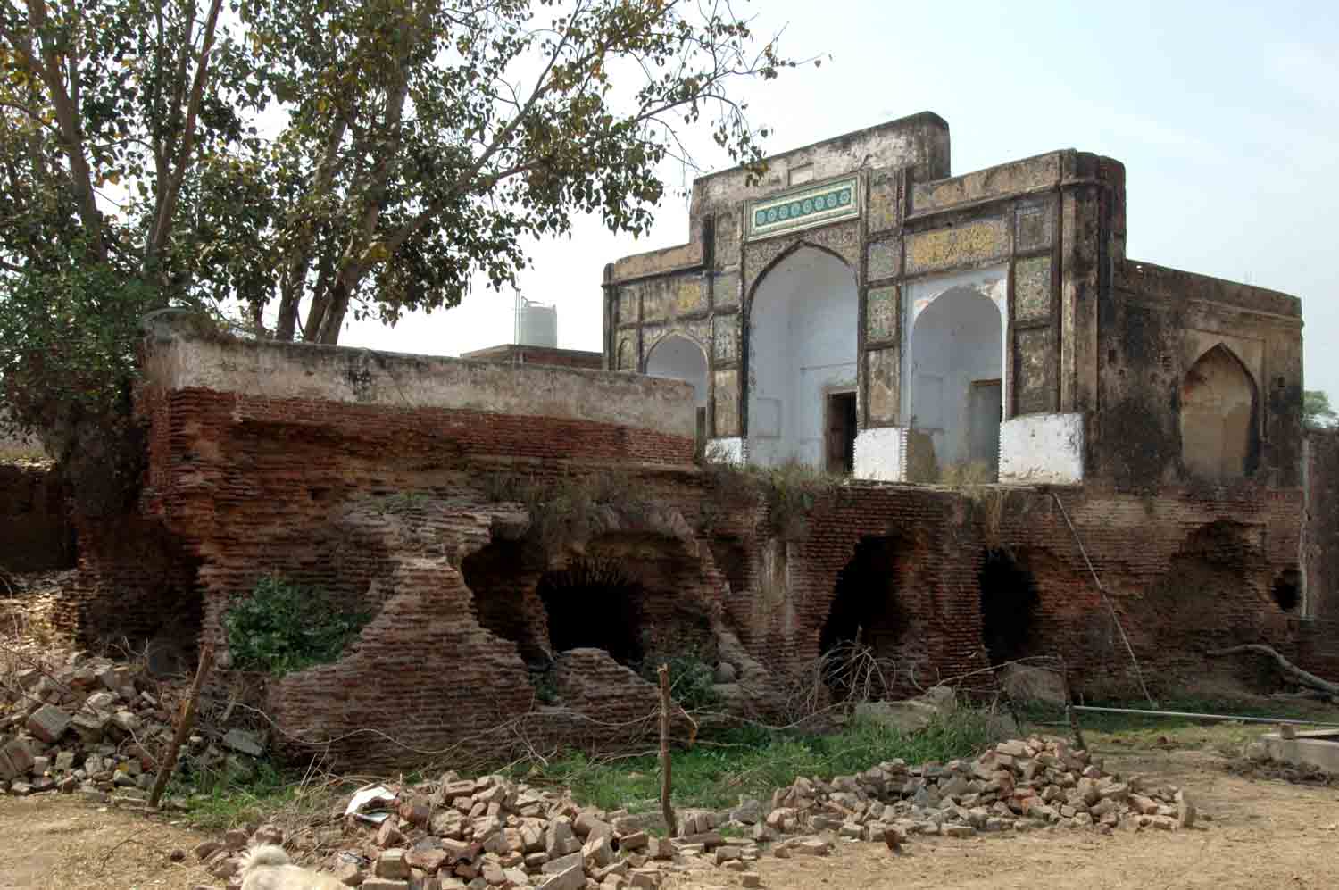 Rajataal Monuments