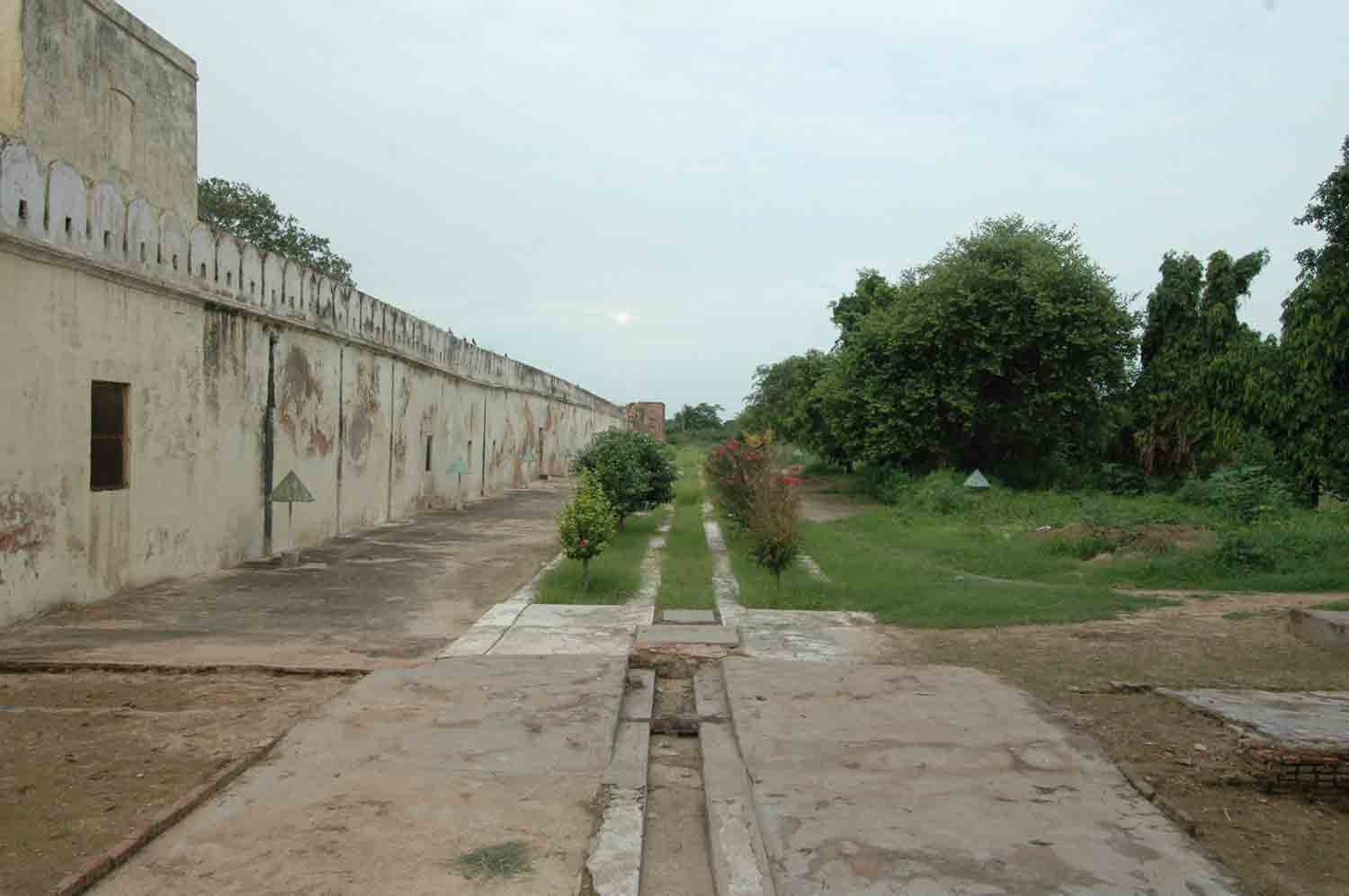 Amm Khass Bagh, Sirhind