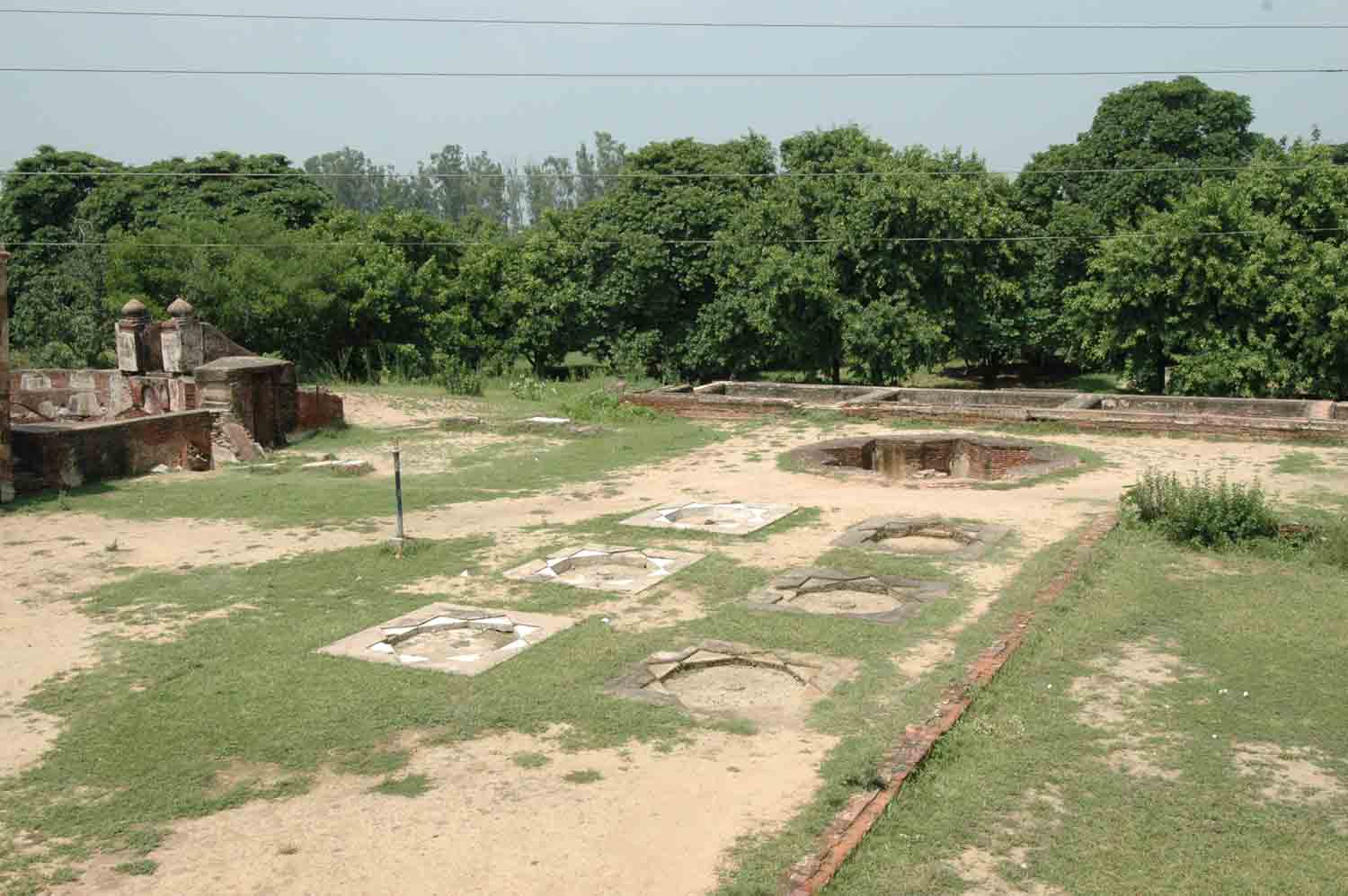 Amm Khass Bagh, Sirhind