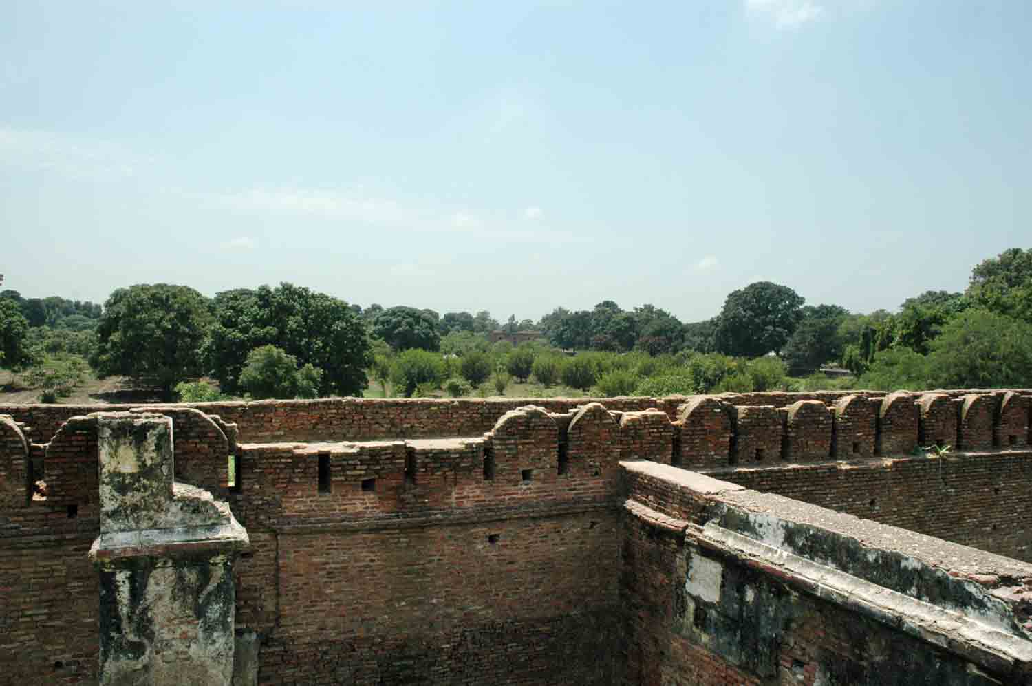 Amm Khass Bagh, Sirhind