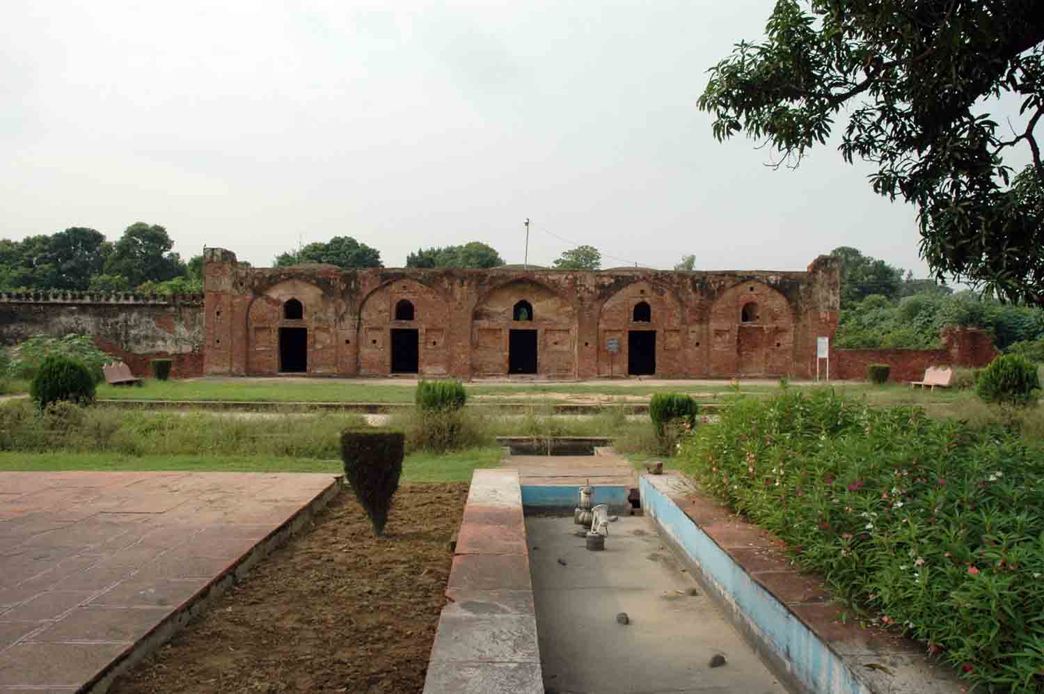 Amm Khass Bagh, Sirhind