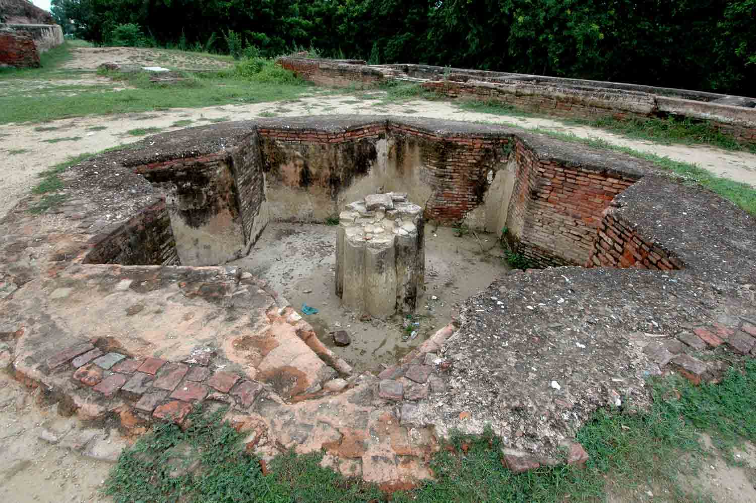 Amm Khass Bagh, Sirhind