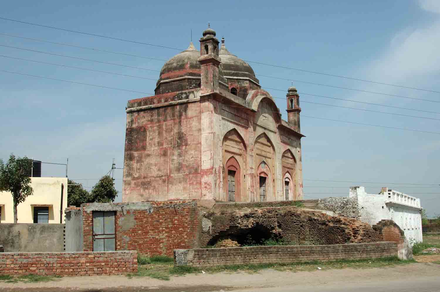 Lal Masjid, Sirhind