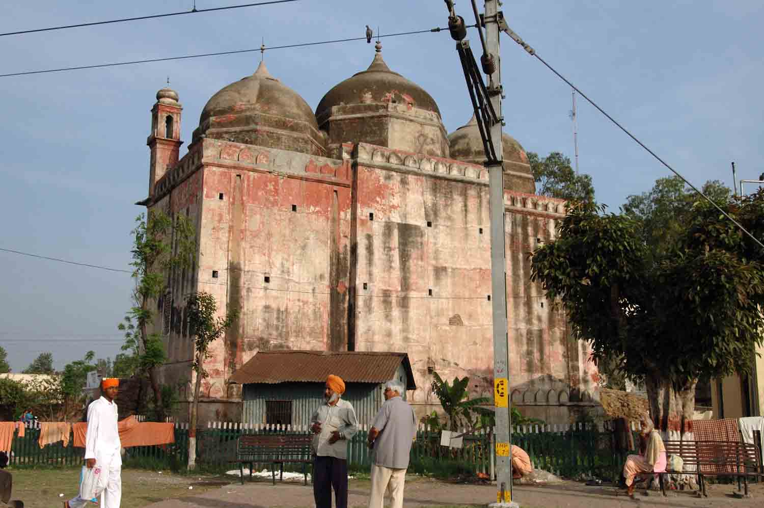 Lal Masjid, Sirhind