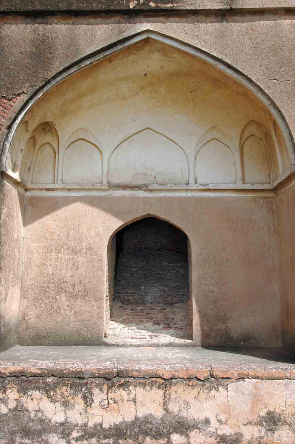 Tomb of Shagird, Talania
