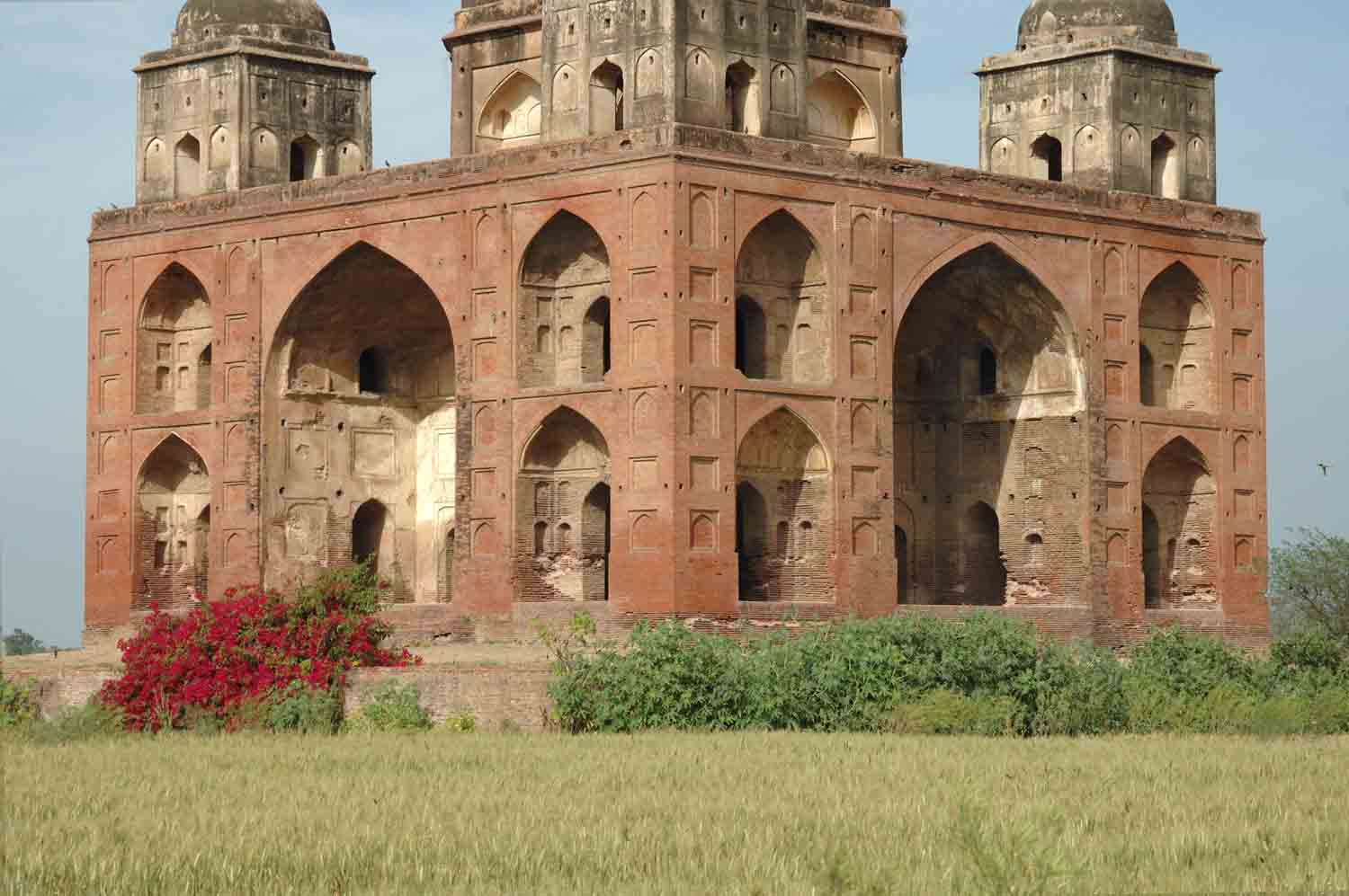 Tomb of Shagird, Talania