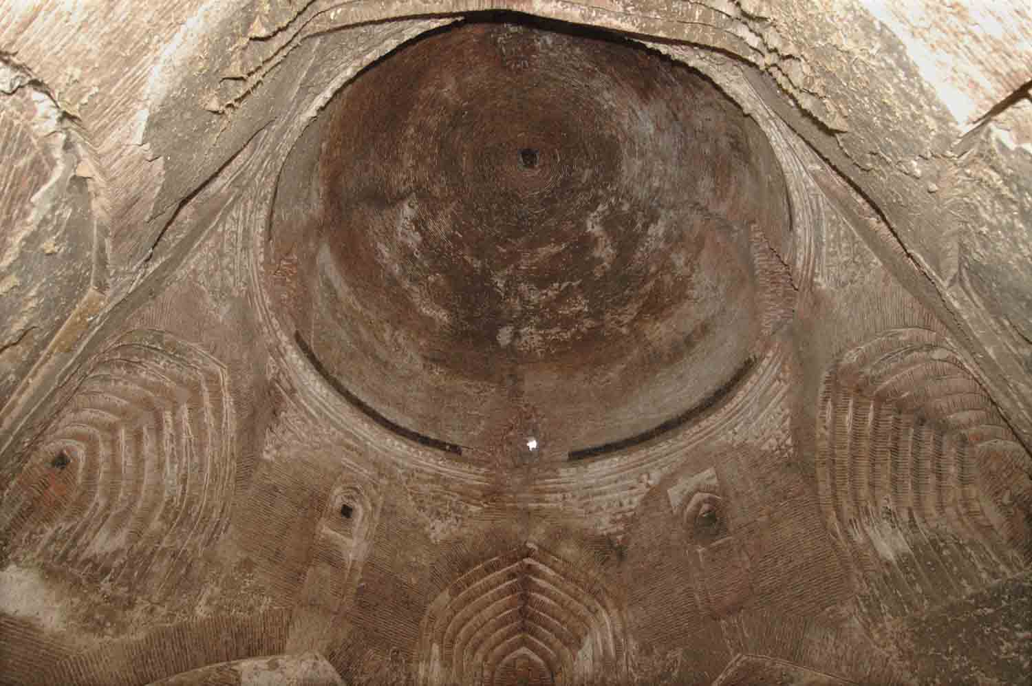 Tomb of Taj, Talania