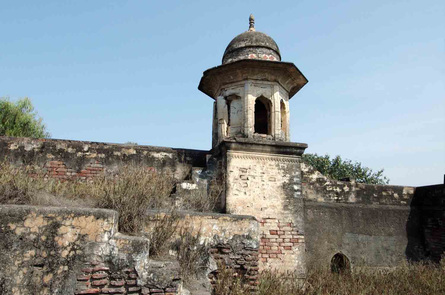 Monuments in Sultanpur Lodi