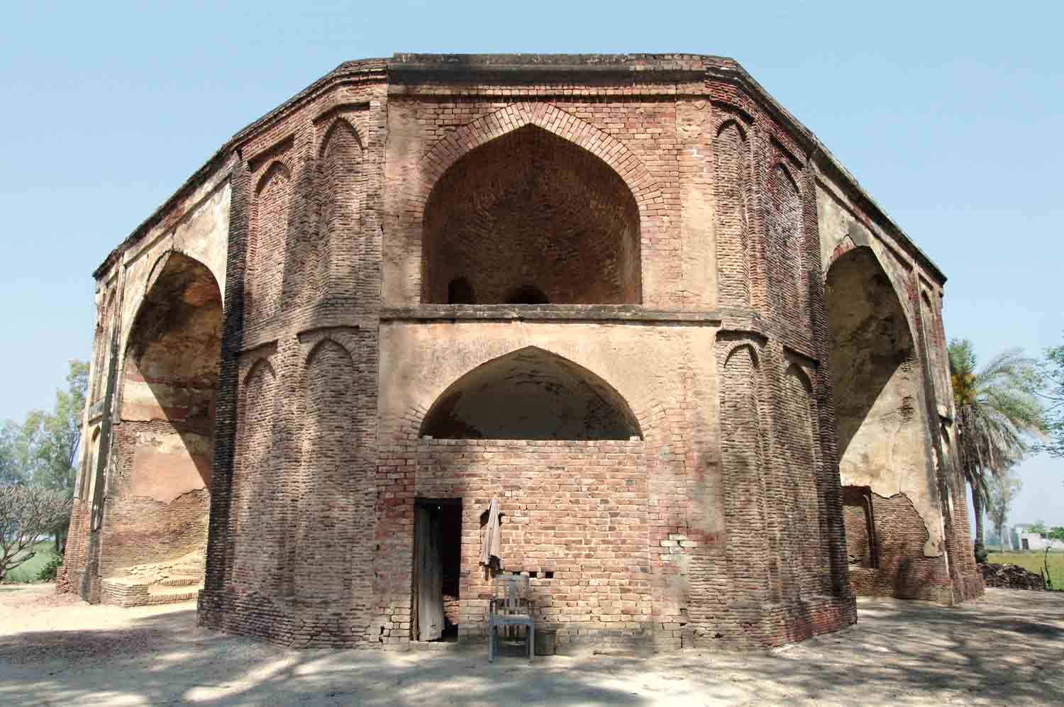 Monuments in Sultanpur Lodi