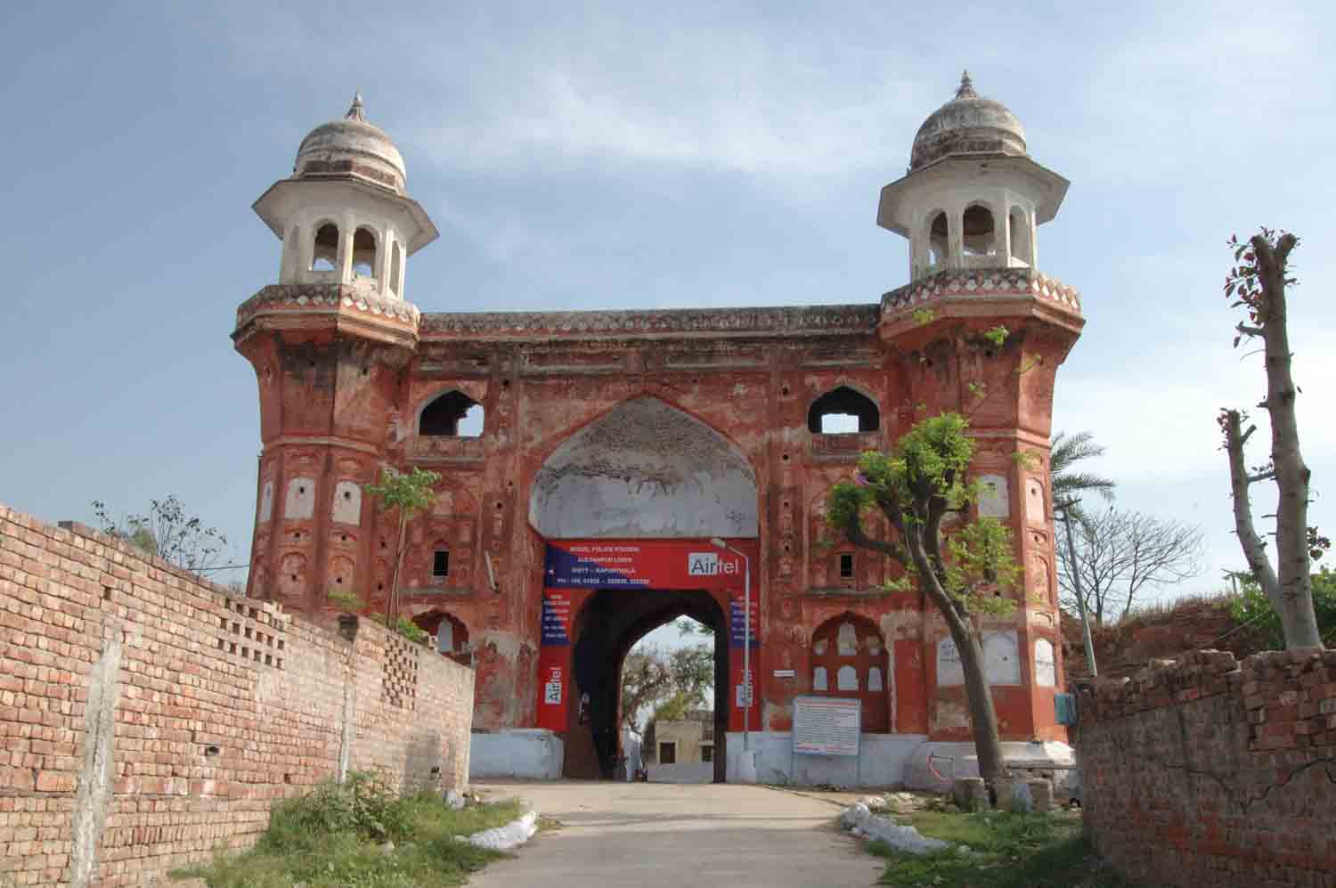 Monuments in Sultanpur Lodi
