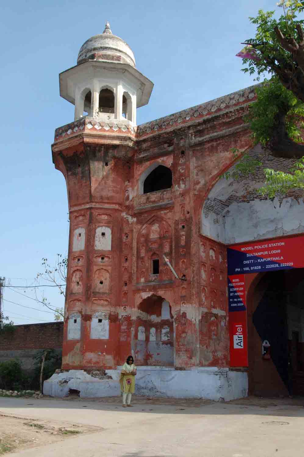 Monuments in Sultanpur Lodi