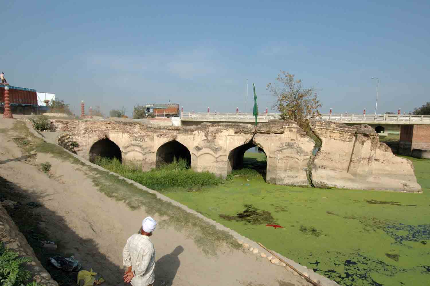 Monuments in Sultanpur Lodi