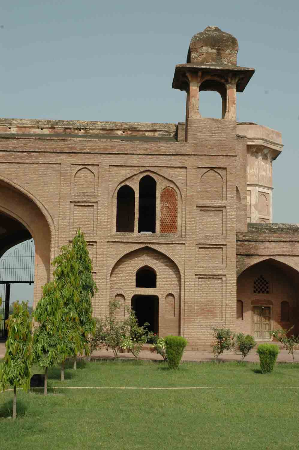 Sarai Dakhani, Mahlian Kalan, Punjab