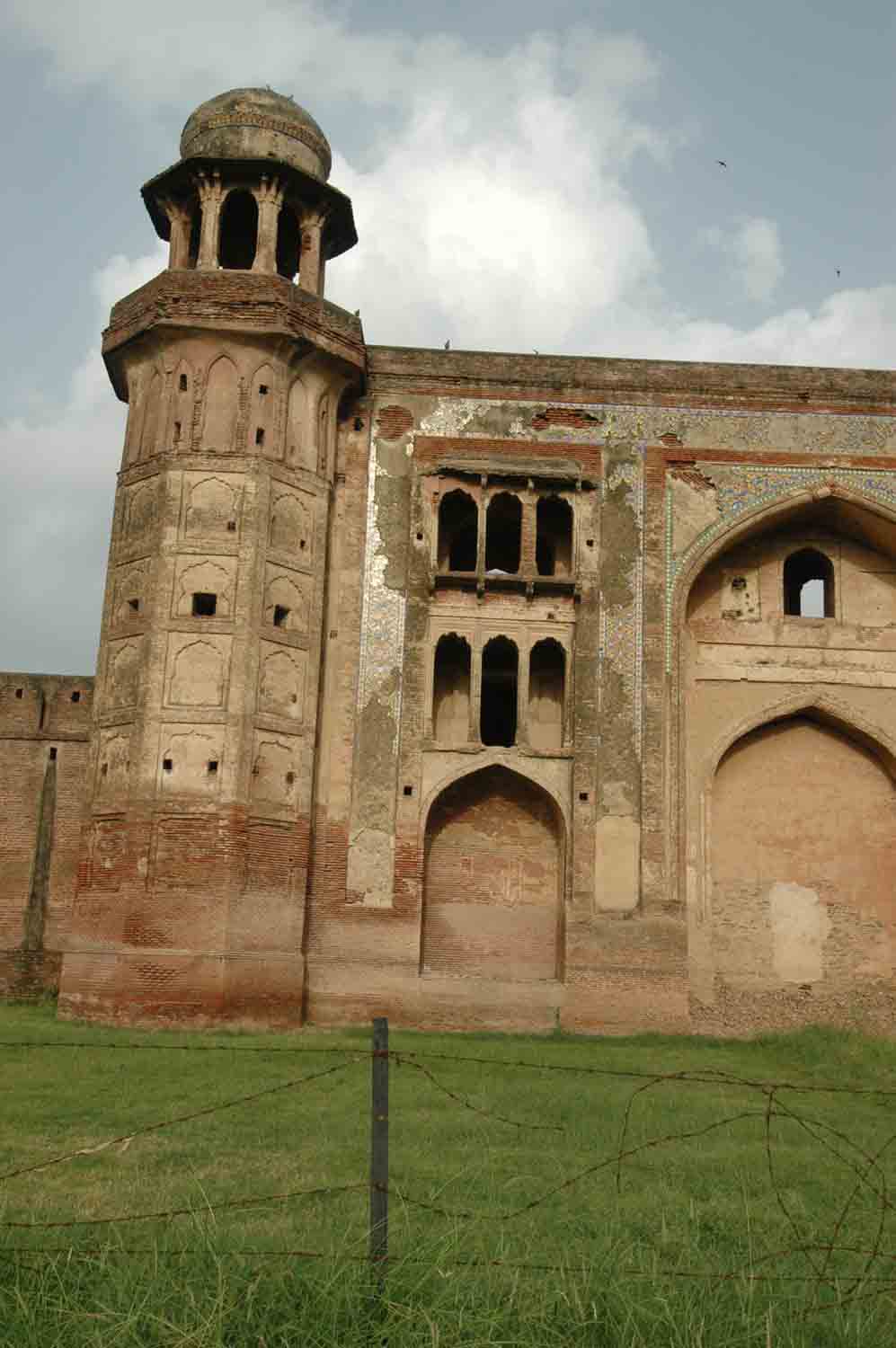 Sarai Dakhani, Mahlian Kalan, Punjab