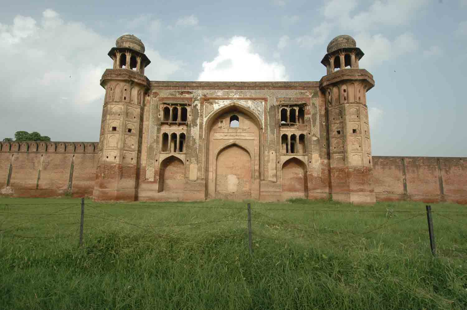 Sarai Dakhani, Mahlian Kalan, Punjab
