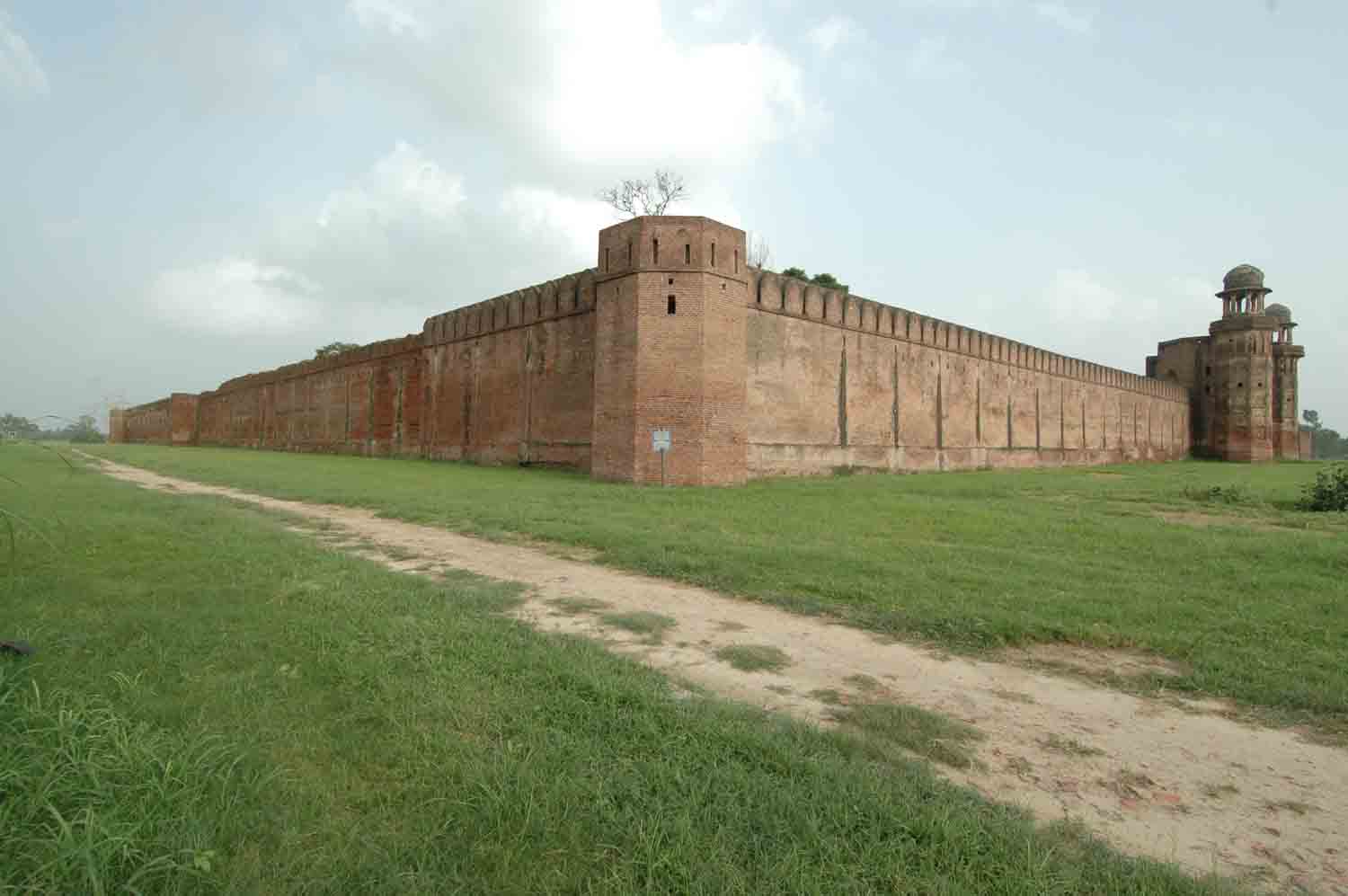 Sarai Dakhani, Mahlian Kalan, Punjab
