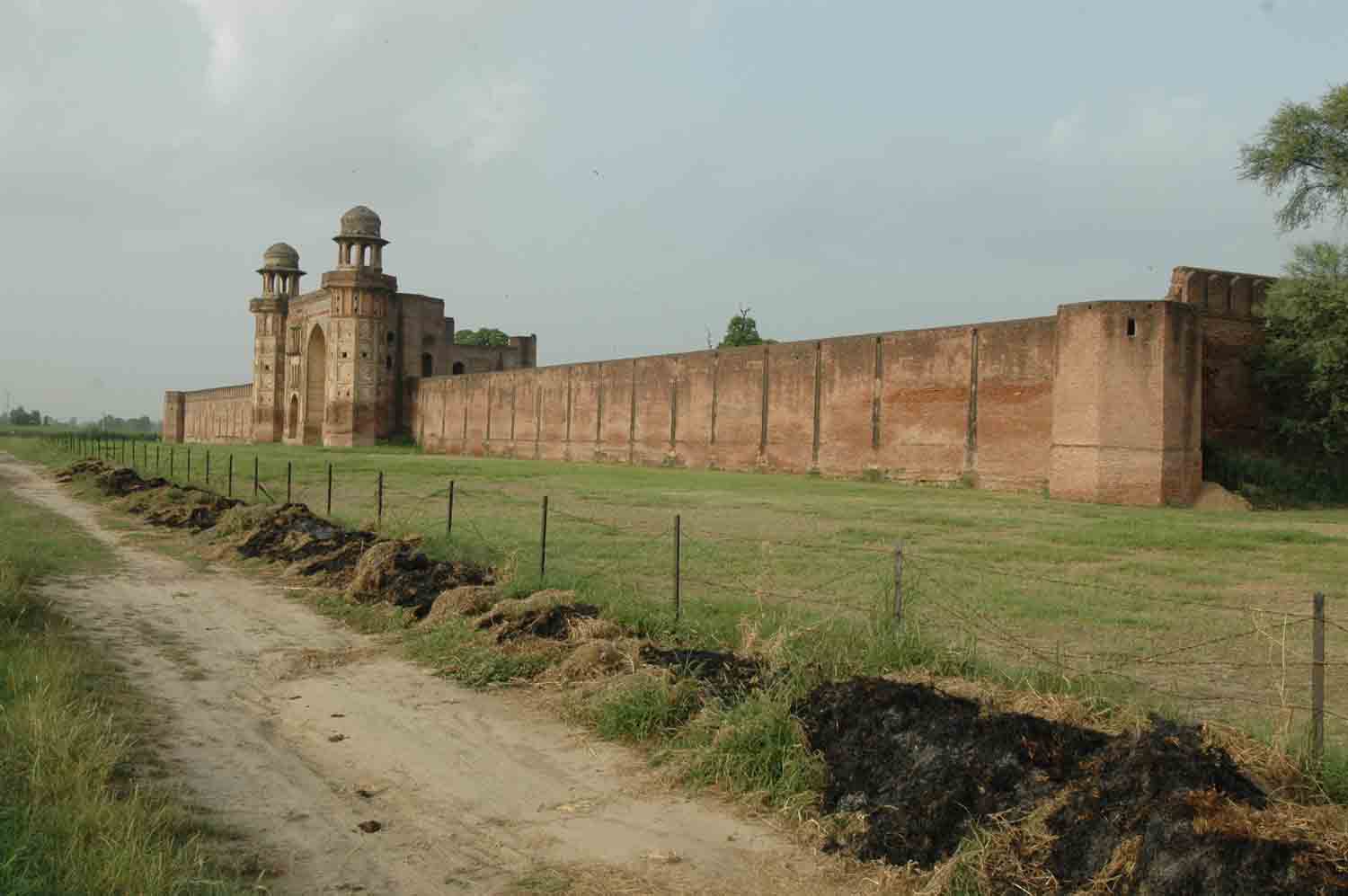 Sarai Dakhani, Mahlian Kalan, Punjab