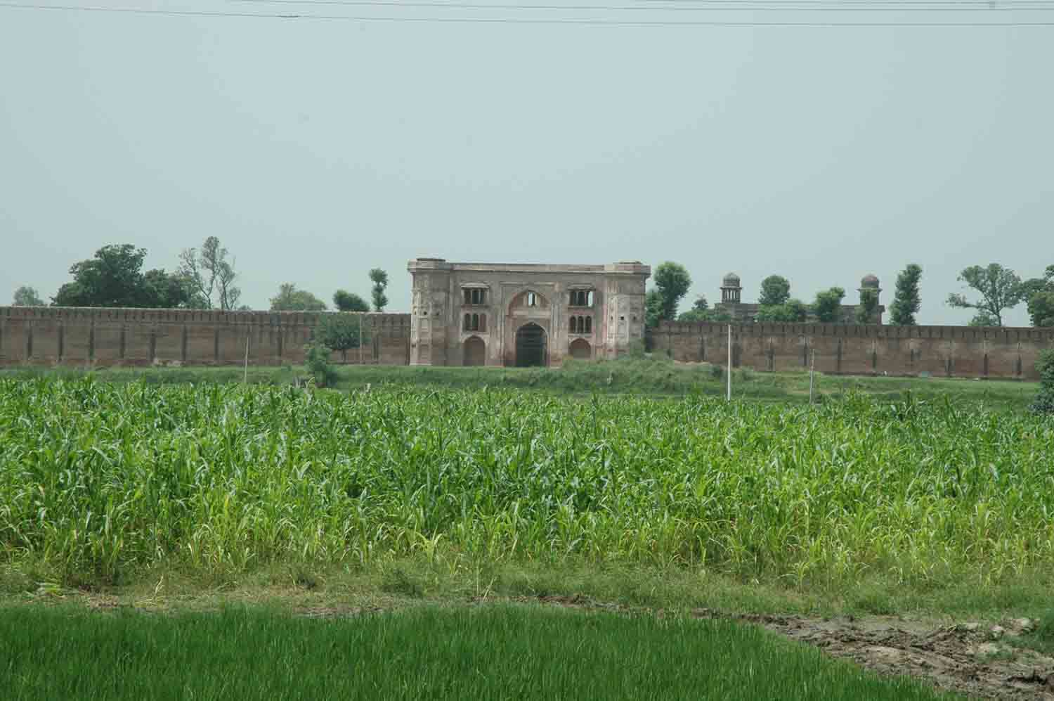 Sarai Dakhani, Mahlian Kalan, Punjab