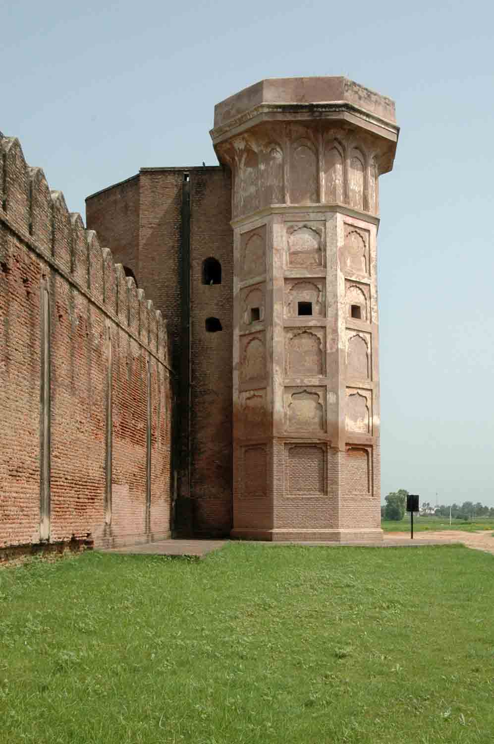 Sarai Dakhani, Mahlian Kalan, Punjab