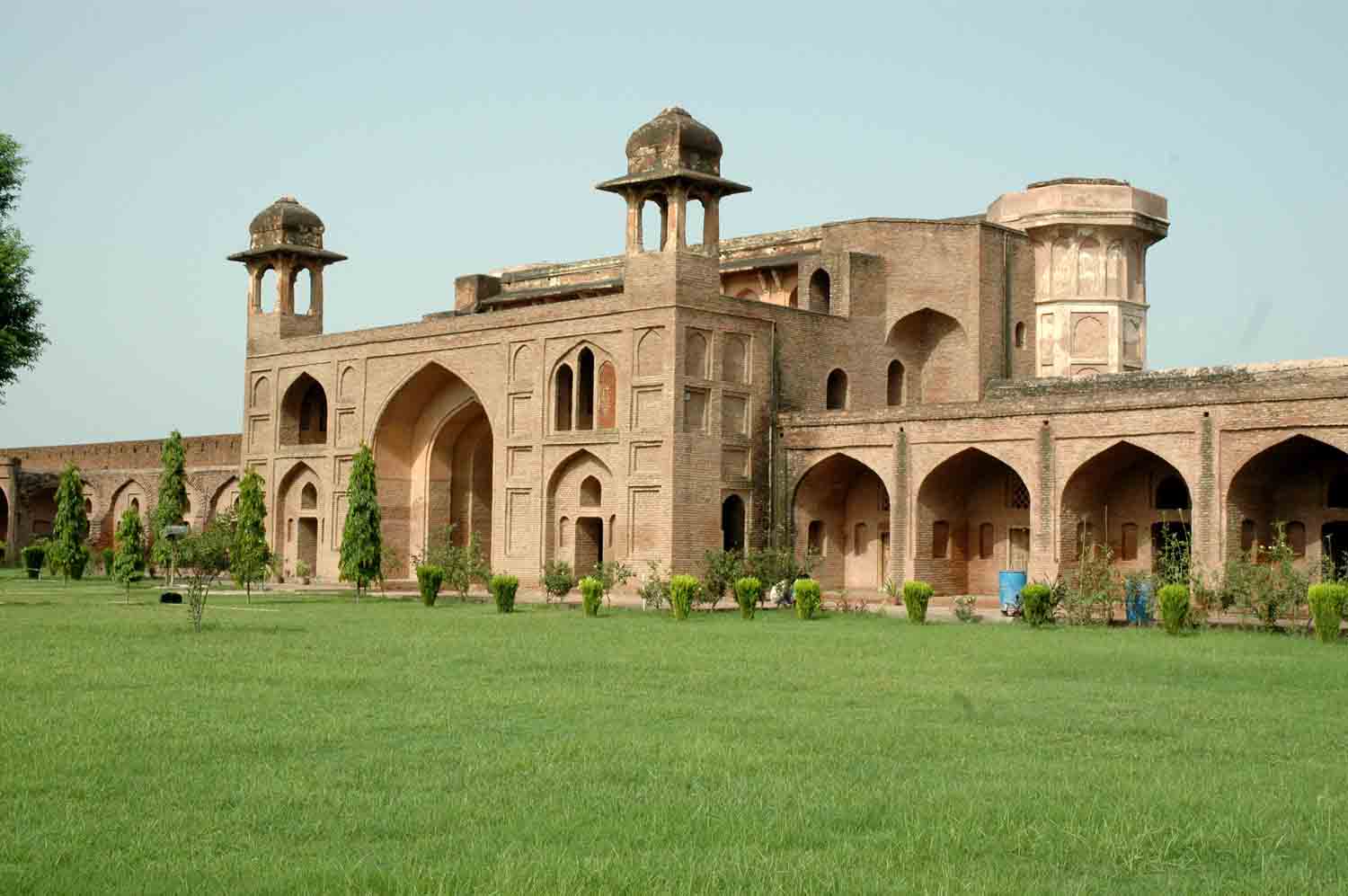 Sarai Dakhani, Mahlian Kalan, Punjab