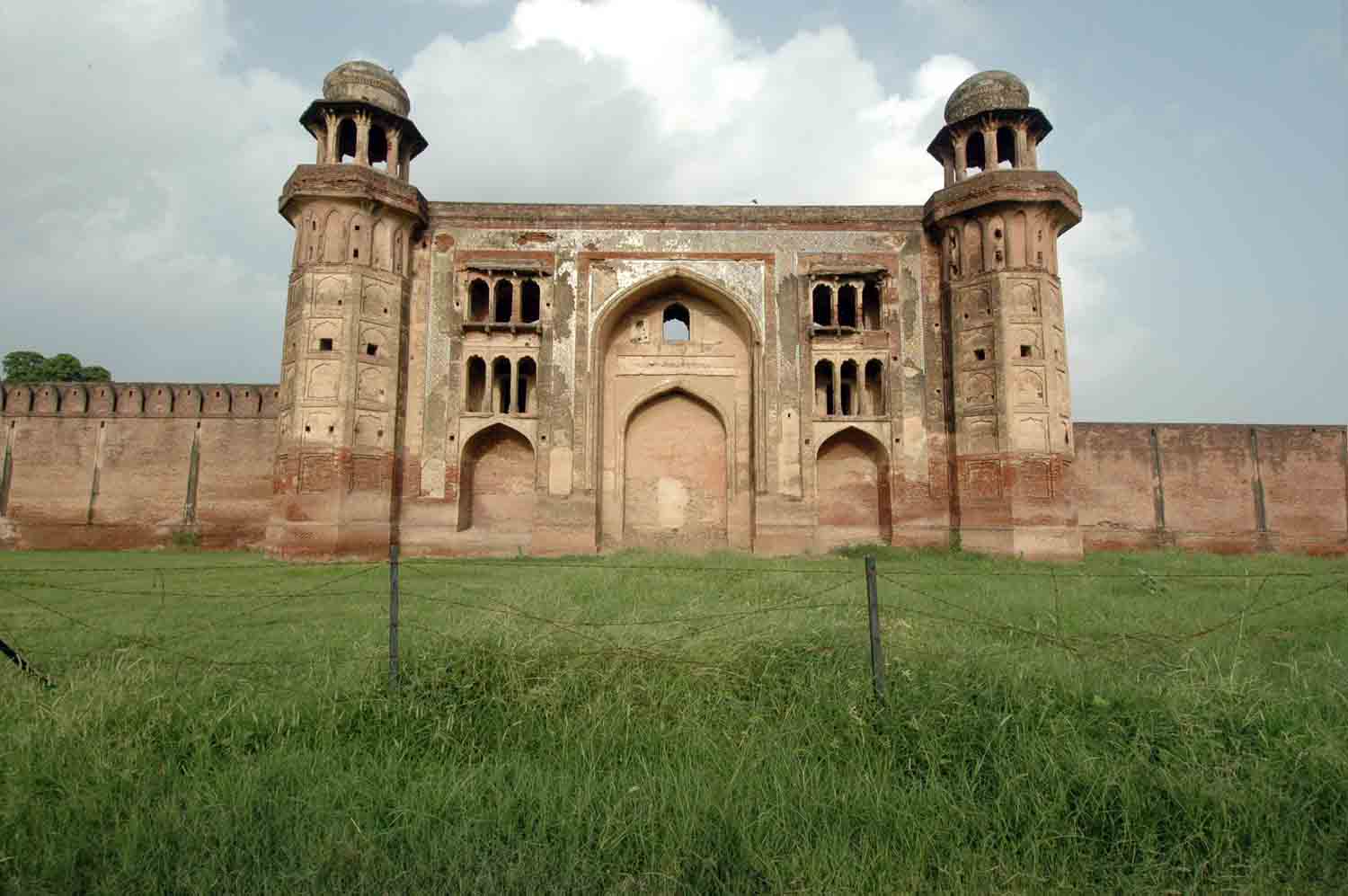 Sarai Dakhani, Mahlian Kalan, Punjab