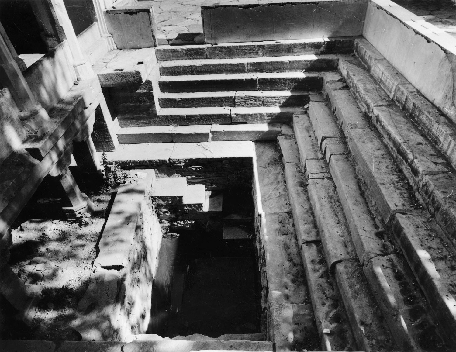 Early kunda, Ahar, Rajasthan