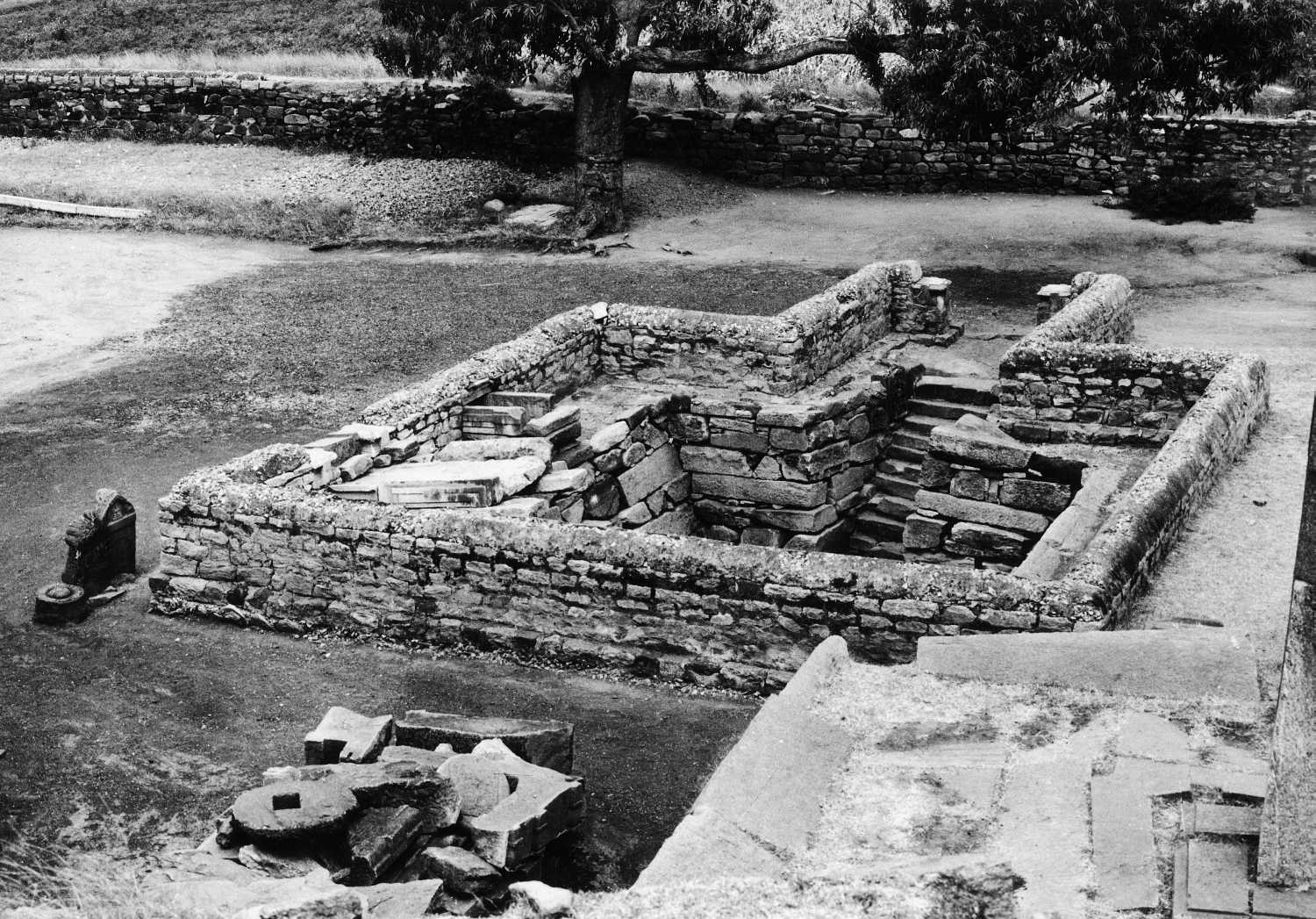 Step well, Bagali, Karnataka