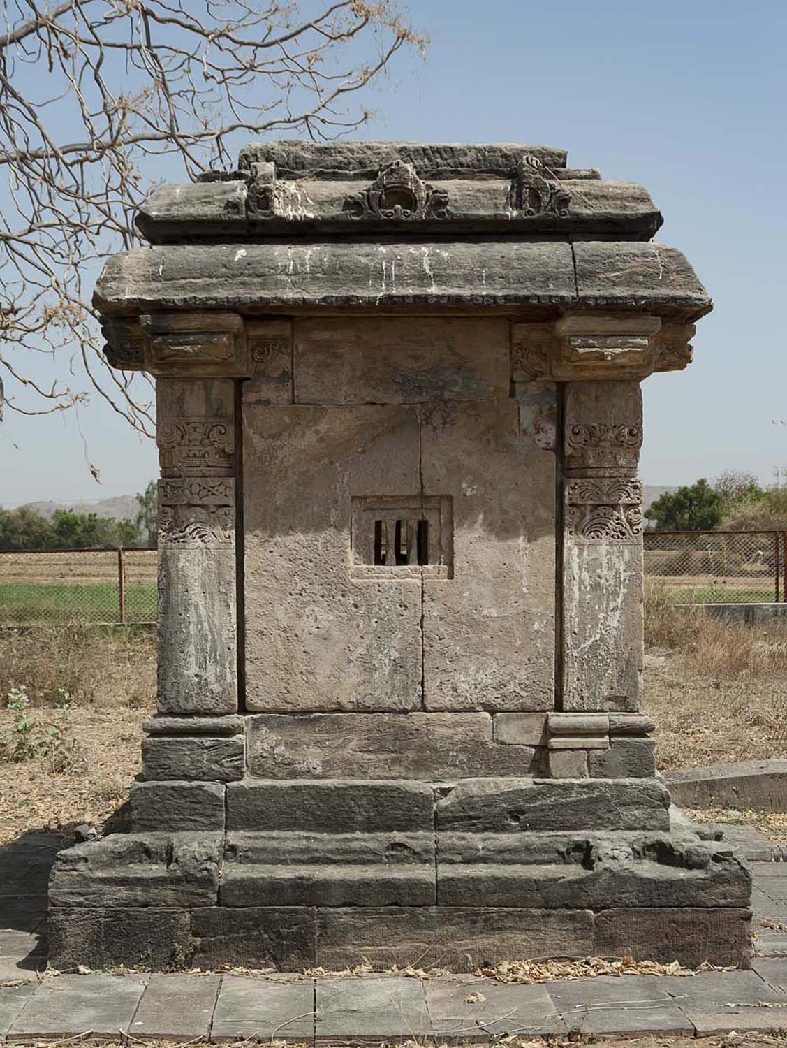 Temple and Kund, Roda, Gujarat