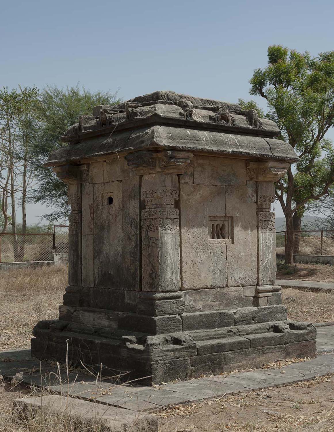 Temple and Kund, Roda, Gujarat