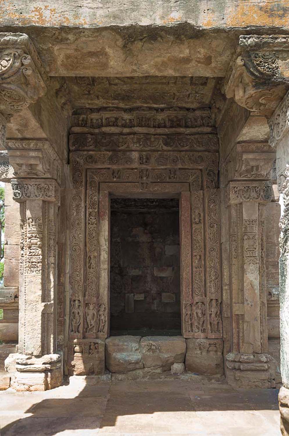 Temple and Kund, Roda, Gujarat