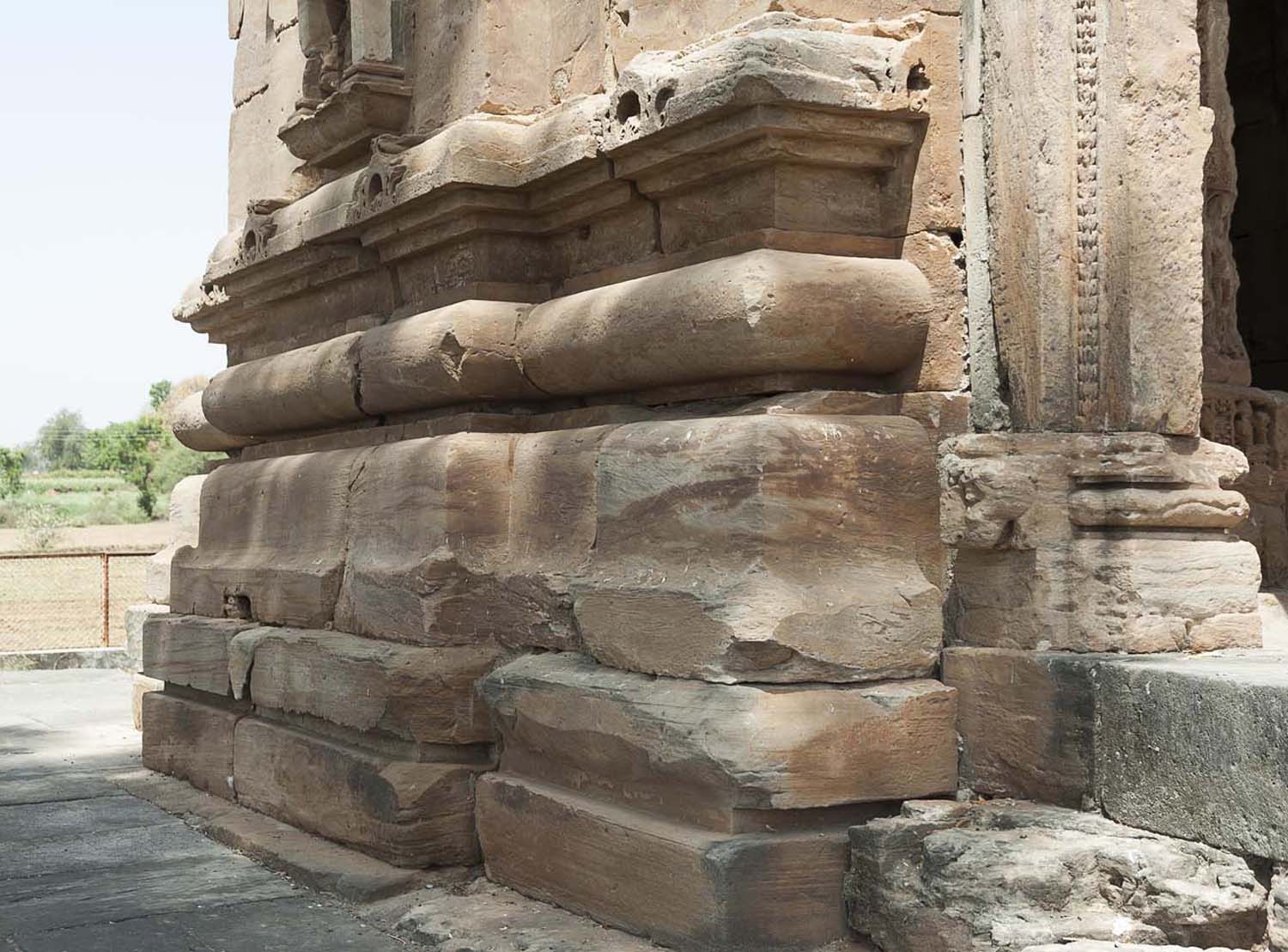 Temple and Kund, Roda, Gujarat