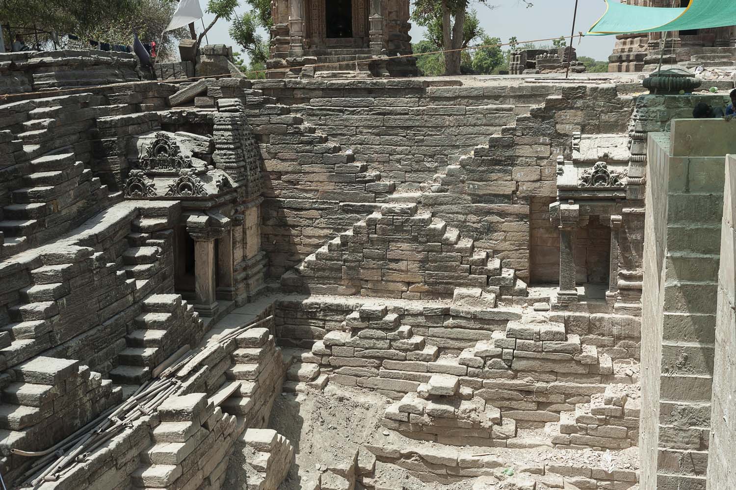 Temple and Kund, Roda, Gujarat