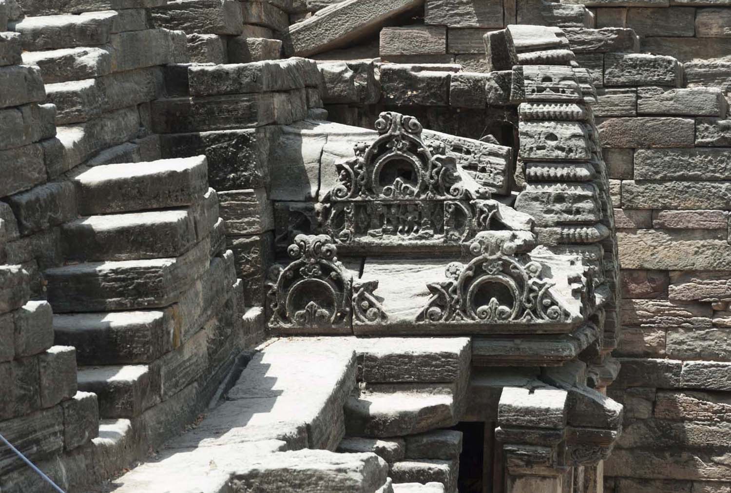 Temple and Kund, Roda, Gujarat