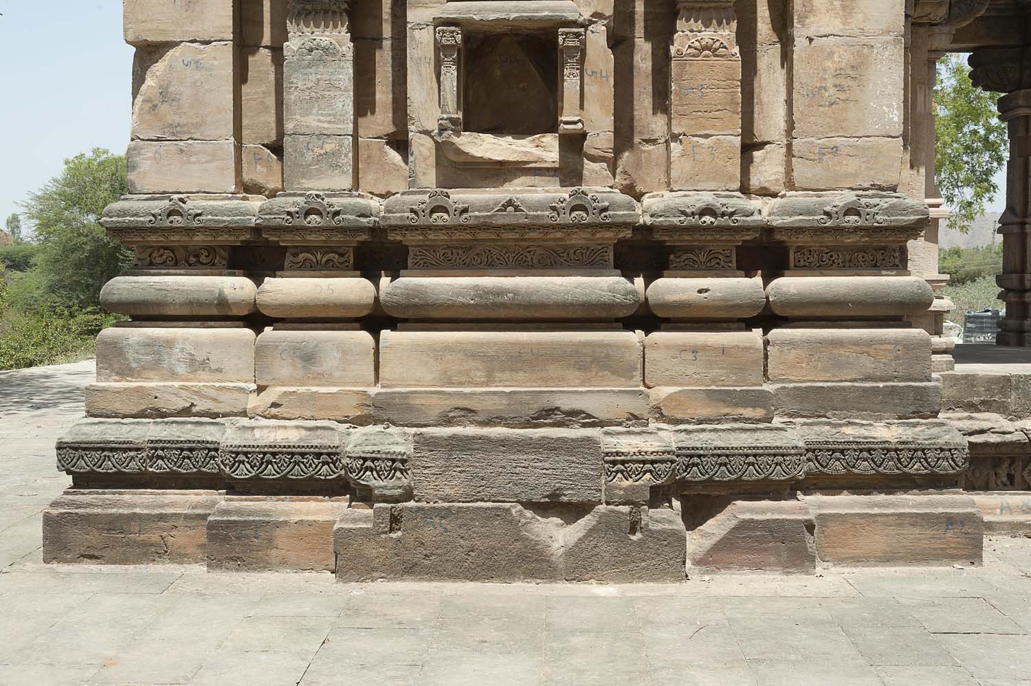 Temple and Kund, Roda, Gujarat
