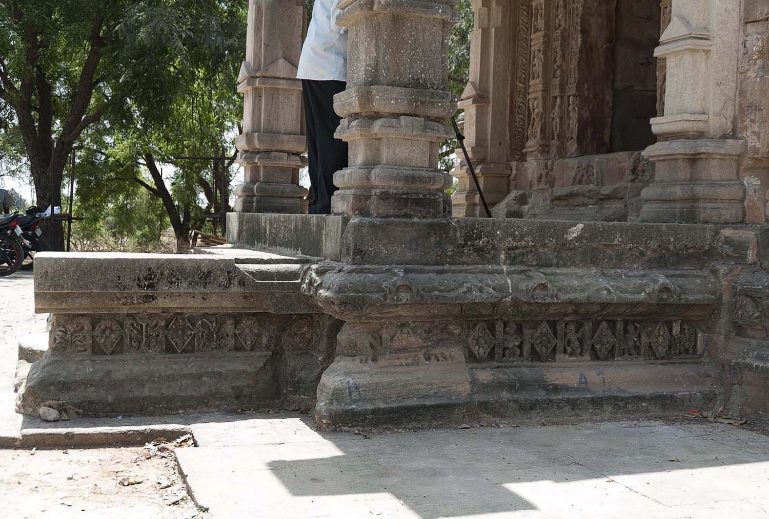 Temple and Kund, Roda, Gujarat